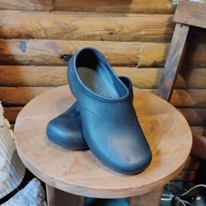 TredSafe Men’s Size 6 Women’s Size 7W Black Slip Resistant Work Clogs Shoes